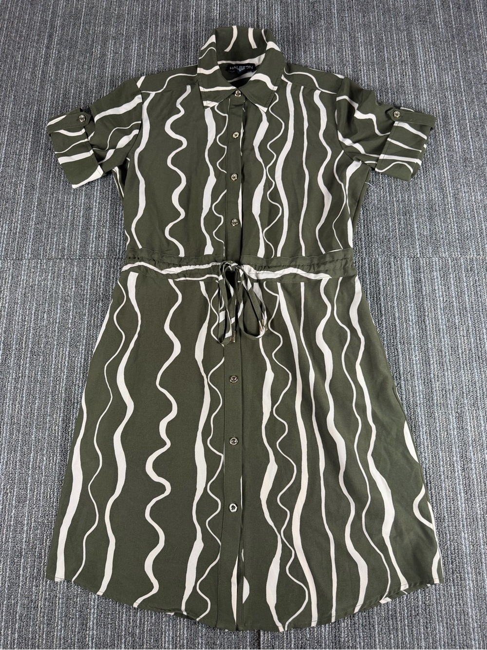 Halston Olive Green Button-Front Shirt Dress with White Wave Print